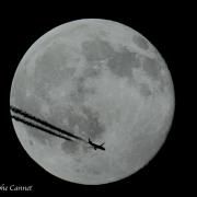 Avion et lune
