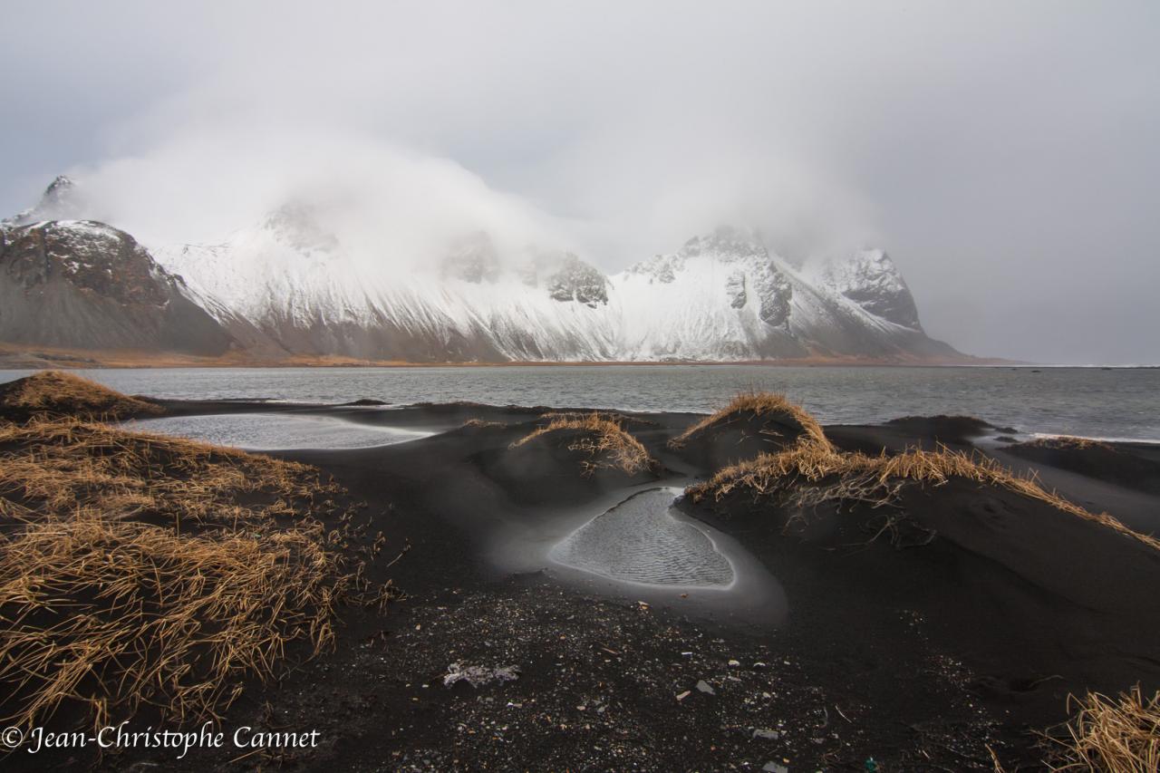 le cap de Stokksness, Islande